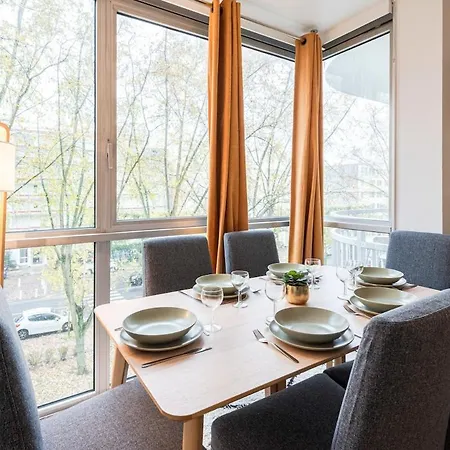 Serenity - 3 Bdr - 6 Prs - Parking - Wifi - Balcon *