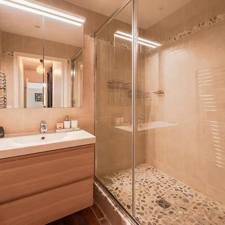 Serenity - 3 Bdr - 6 Prs - Parking - Wifi - Balcon * Torcy (Seine-et-Marne)